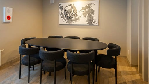 Chihiro Niseko Chalet Dining area