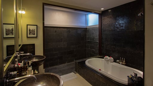 Chimera Villas Bedroom 1