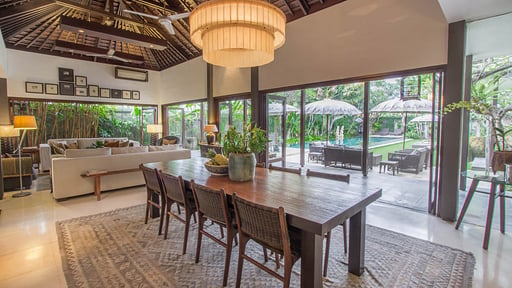 Chimera Villas Dining area 3