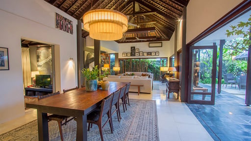 Chimera Villas Dining area 3