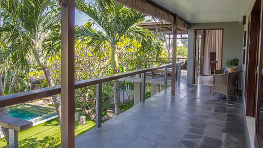 Chimera Villas Terrace/Veranda