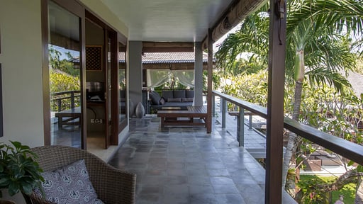 Chimera Villas Terrace/Veranda