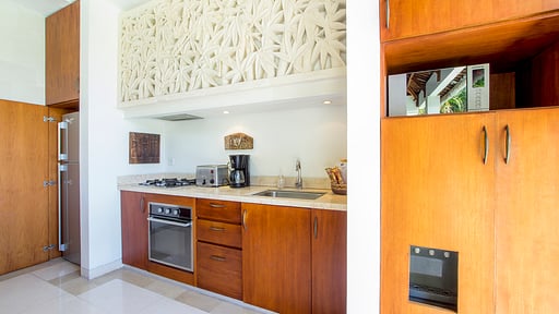 Chocolat Villas Kitchen 2