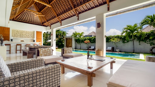 Chocolat Villas Living room 2