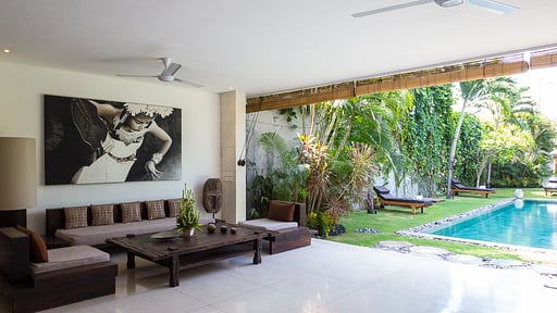 Chocolat Villas Living room 1