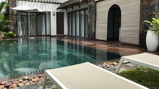 Choisy Garden Villa 2 Schwimmbad