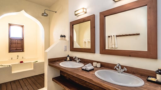 Cinnamon House Bedroom 1