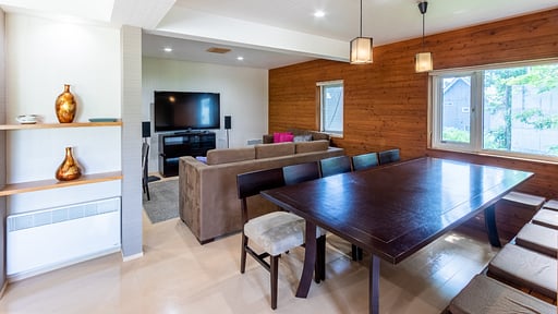 Cisco Moon Chalet Dining area