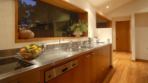 Clifftops Retreat Kitchen