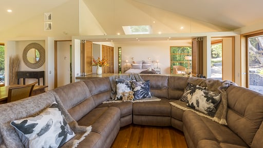 Clifftops Retreat Living room