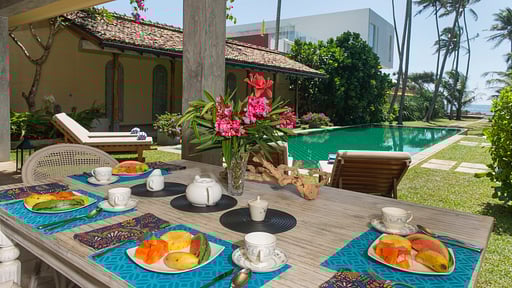 Cloisters Villa Terrace/Veranda