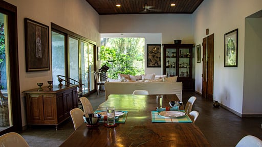 Cobalt Villa Dining area