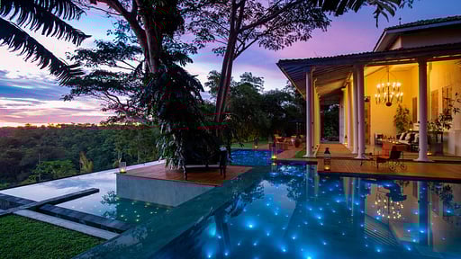 Colonial Mansion Piscine