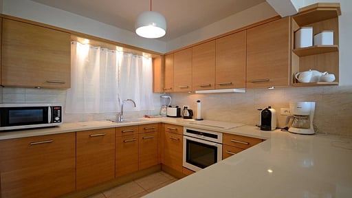 Colony Club Apartment Kitchen