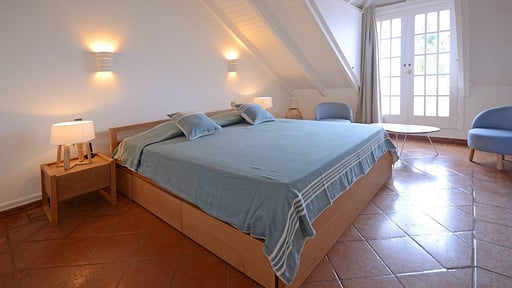 Colony Club Apartment Bedroom 1