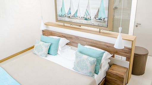 Coral Bay Beachfront Apartment Schlafzimmer 1