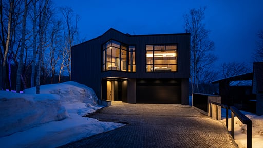 Corniche Hirafu Chalet Surroundings