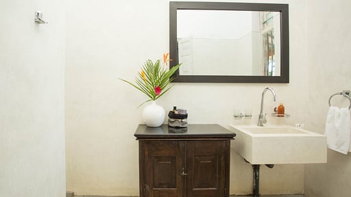 Cove House Bedroom 1