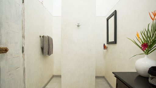 Cove House Bedroom 1