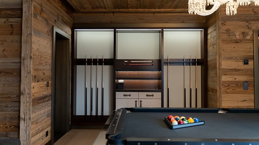 Crans Montana Chalet One Billiard