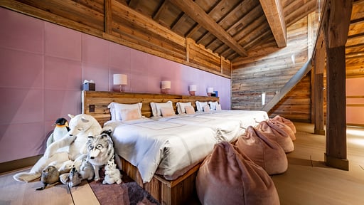 Crans Montana Chalet One Chambre 9