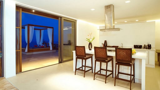 Crystal Blue Villa Kitchen