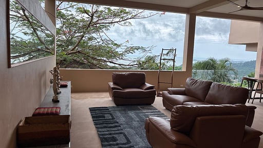 Crystal Y Villa Living room 2