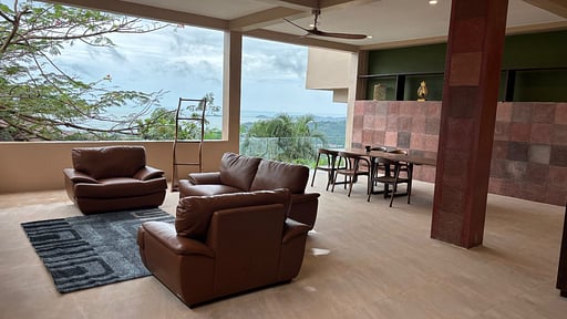 Crystal Y Villa Living room 2