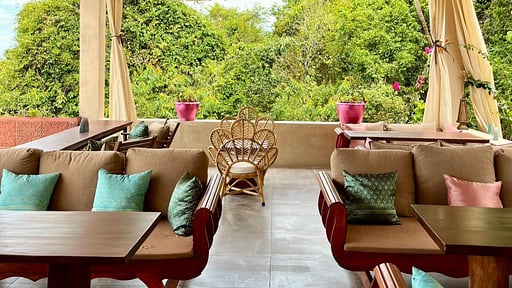 Crystal Y Villa Terrace/Veranda 2