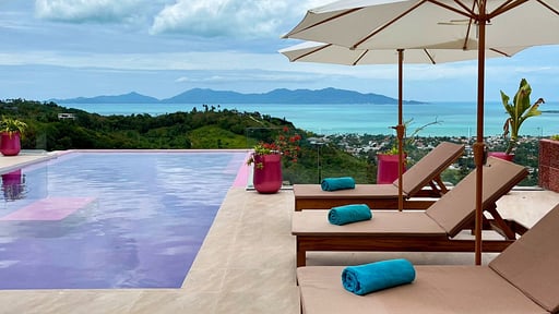 Crystal Y Villa Swimming pool 2