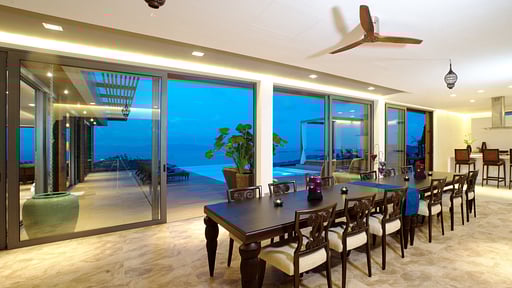 Crystal Y Villa Dining area 1