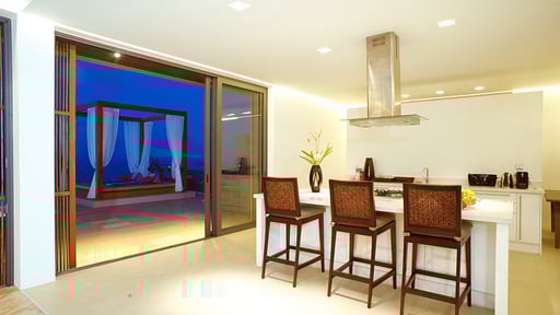 Crystal Y Villa Kitchen 1