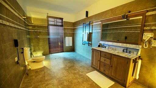 D Pavilion Bedroom 1