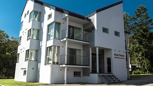 Deep Tracks Three Bedroom Condo Surroundings