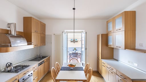 Deimonti Apartment Kitchen