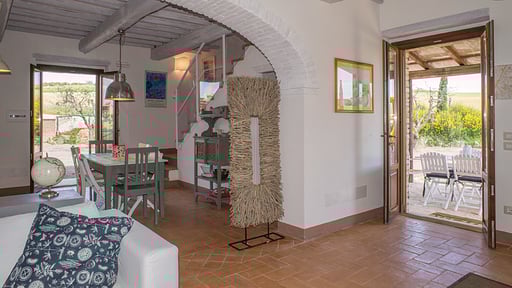 Desiderio Living room