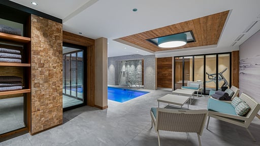Chalet Divinity Swimming pool