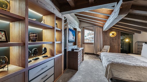 Chalet Divinity Bedroom 5