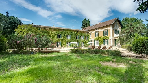 Domaine Art et Vin Garden