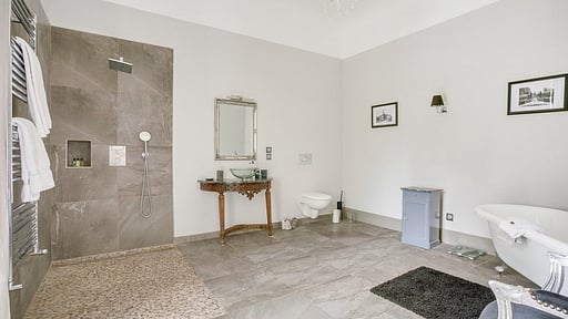 Domaine Art et Vin Bedroom 5