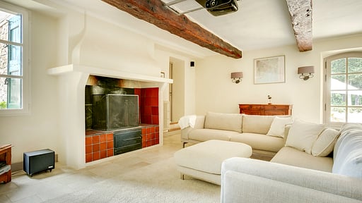 Domaine Art et Vin Living room