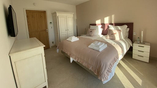 Domaine de La Pastorale Schlafzimmer 2