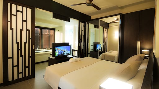Domaine Des Alizees Penthouse Bedroom 1
