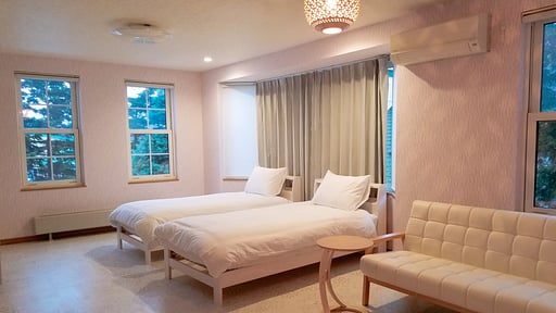 Donguri House Bedroom 1