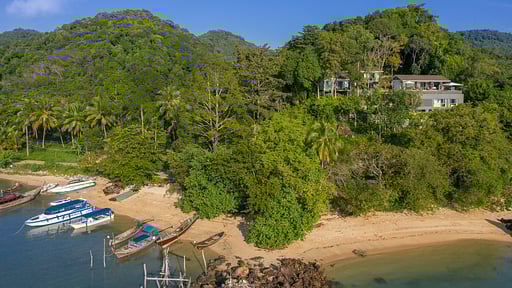 Eagles Nest Surroundings