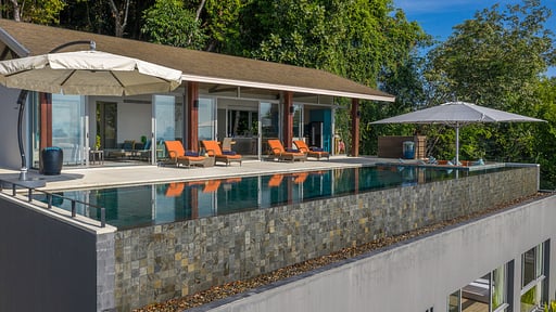 Eagles Nest Swimming pool