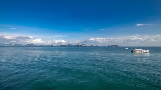 Eagles Nest Surroundings