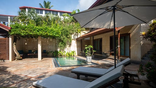 Ebb Jungalow Schwimmbad