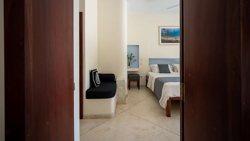 Ebb Jungalow Schlafzimmer 1