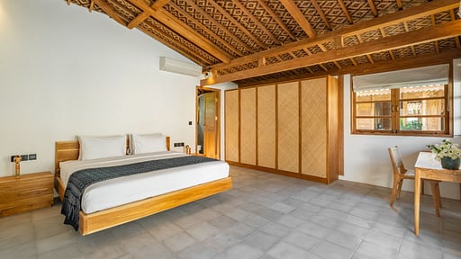 Eccica Villa Bedroom 1